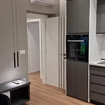 Heart Of Tirana Apartment